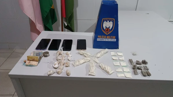 Dois suspeitos contaram serem de facção criminosa atuante na Grande Vitória e que foram vender drogas na Região Serrana capixaba a convite de um morador, que também foi autuado
