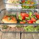 Aprenda a preparar opções gostosas e nutritivas para manter uma alimentação equilibrada mesmo fora de casa