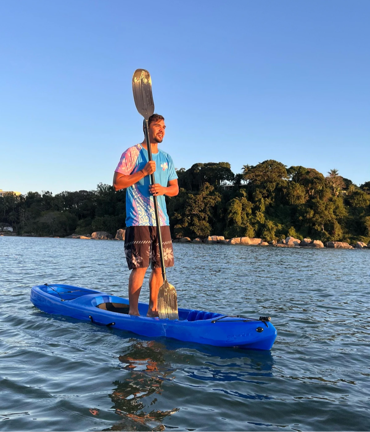 Arthur Aragão tem uma empresa de caiaque e stand-up paddle. Crédito: Acervo pessoal