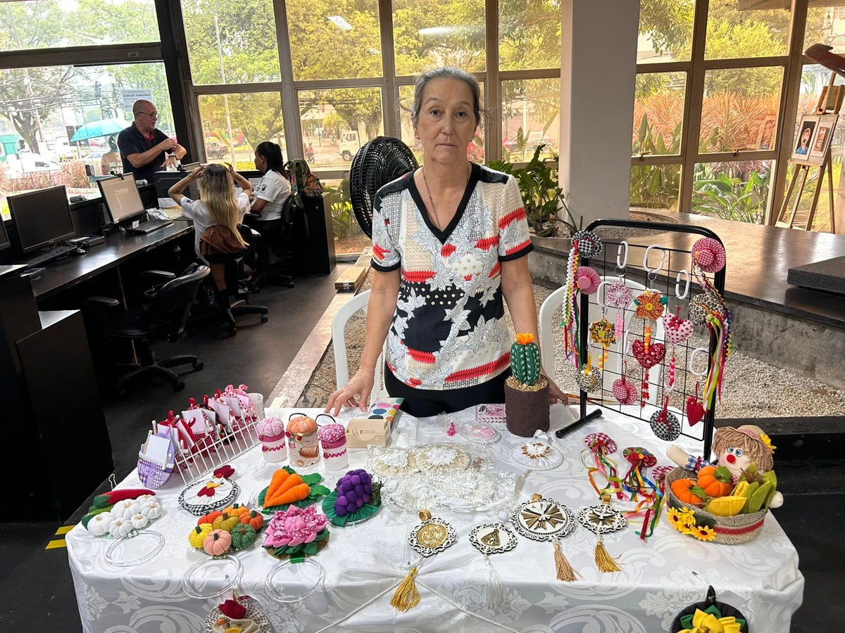 Carmem Fátima Flegler é a dona da loja Carmen Artesanatos por Todas Elas