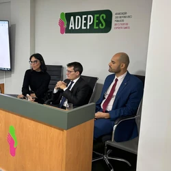 Concurso realizado pela Adepes tem como objetivo valorizar os profissionais de imprensa e o compromisso em conscientizar a população acerca de seus direitos; inscrições já estão abertas