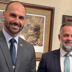 Para Celso de Mello, o STF não tomou qualquer decisão que interfira em assuntos domésticos americanos e a Casa Branca atua para garantir imunidade a suspeitos de crimes cometidos no Brasil.