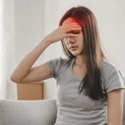 Veja como alguns hábitos podem ajudar a reduzir a frequência das dores de cabeça