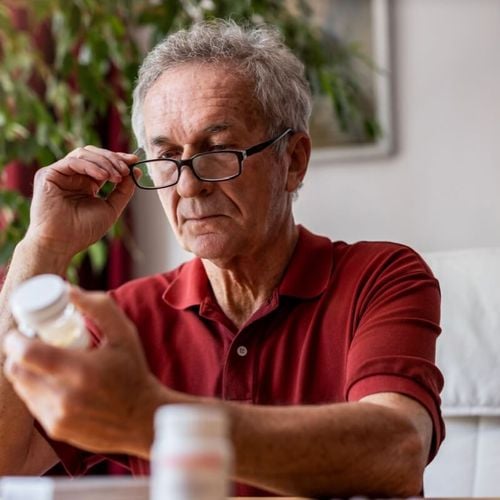 Imagem - Veja os riscos do uso excessivo de medicamentos por idosos
