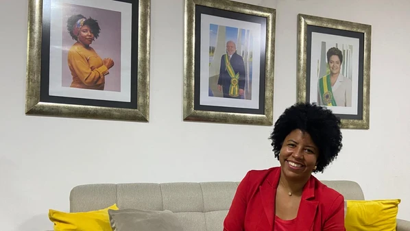 Deputada federal está à frente da sigla no estado há cinco anos e cinco meses e disputa mais um mandato. O adversário dela é o deputado estadual João Coser