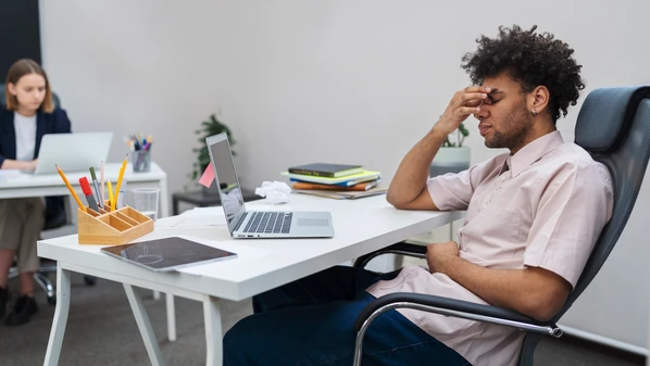 Saúde física e mental é essencial para que os trabalhadores exerçam suas atividades de maneira segura e eficaz; veja o que diz  a legislação brasileira sobre o assunto