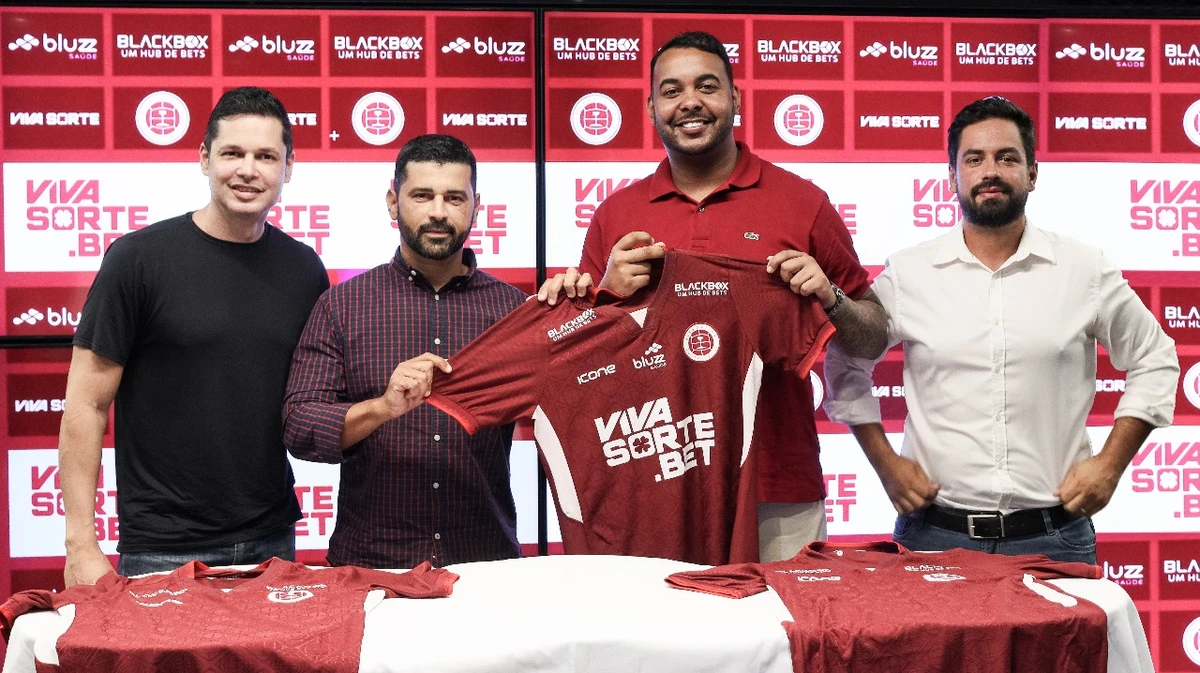 A Desportiva Ferroviária anuncia mais um novo patrocinador na camisa