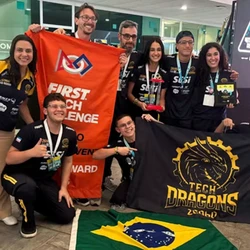 Turma de alunos de Cachoeiro de Itapemirim superou 21 concorrentes de diferentes países. Projeto ainda incluiu ações sociais e uso criativo de materiais acessíveis