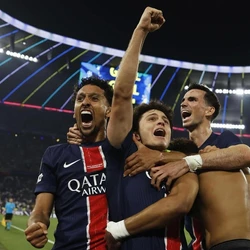 Time francês não tomou conhecimento dos italianos, apresentou um futebol envolvente e fez a festa da torcida na Allianz Arena
