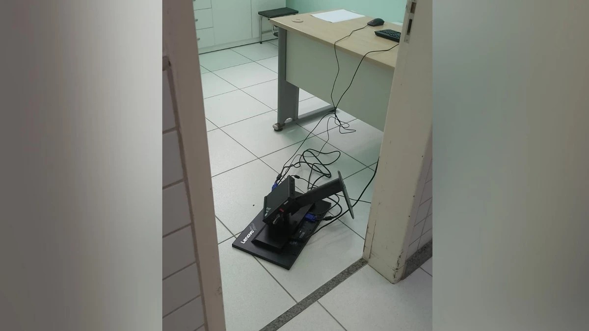 Paciente quebra computador de unidade de saúde em Cariacica
