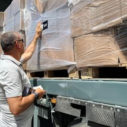 O que sabemos sobre a controversa agência humanitária GHF, que começou a distribuir ajuda no sul de Gaza?