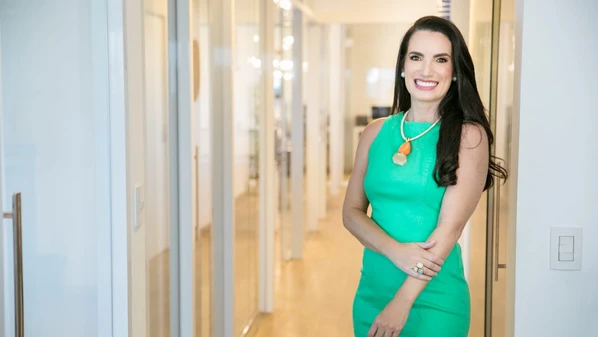 Em novo livro, psicóloga relata preocupação com a escassez de novos líderes. Ela diz que chefes tóxicos contaminam o ambiente corporativo e provocam adoecimento entre os colaboradores
