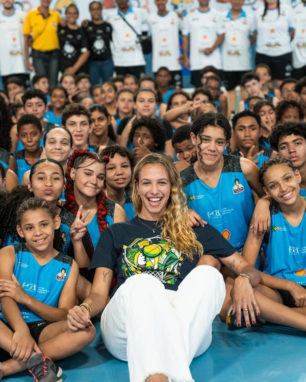 Iza Verejão no Instituto Anderson Varejão