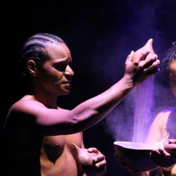 Espetáculo Terra sem Males faz parte da Mostra Aldeia Sesc Ilha do Mel