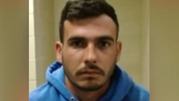 Willian de Oliveira Correa, de 24 anos, tinha mandado de prisão preventiva por homicídio em Água Doce do Norte em março do ano ado; contra ele havia um alerta vermelho da Interpol