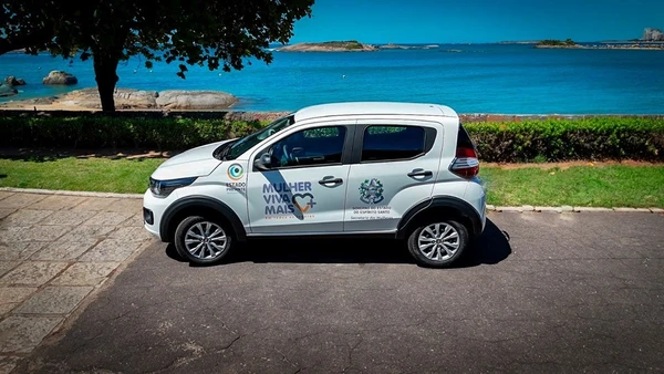 Carro entregue a cidades do Espírito Santo no kit Mulher Viva +, para combate à violência contra a mulher