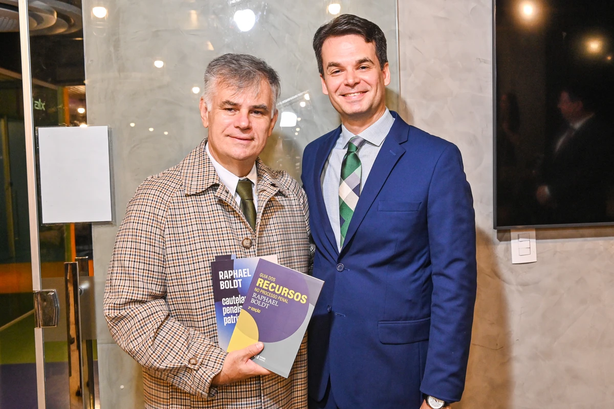 Desembargador Júlio César de Oliveira e advogado Raphael Boldt