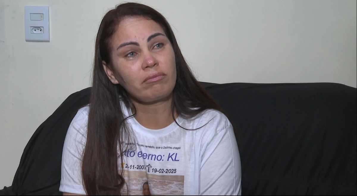 Leicester Ladário, mãe do jovem arremessado da segunda ponte, relatou a angústia que sentiu com o desaparecimento do filho