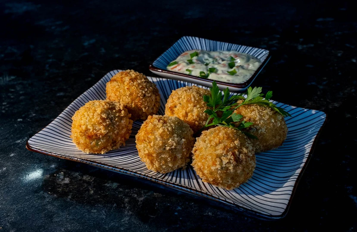Bolinho de tilápia do Recanto João de Barro por Toim Pires