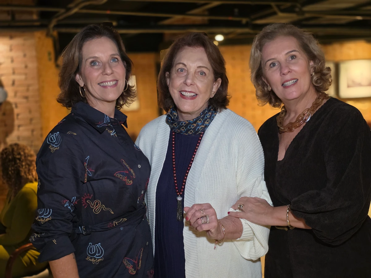 Renata , Tia Penha Nonato e Cristina Segui