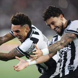 O Botafogo chegou aos 18 pontos e assumiu a sexta colocação no Brasileirão, e agora vira a chave para a Copa do Mundo de Clubes