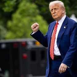 A ameaça do presidente americano de aplicar tarifas de 50% sobre as importações da União Europeia, uma escalada de sua guerra comercial, pode reduzir a resistência da França a aceitar o acordo, avaliam especialistas ouvidos pela BBC News Brasil.