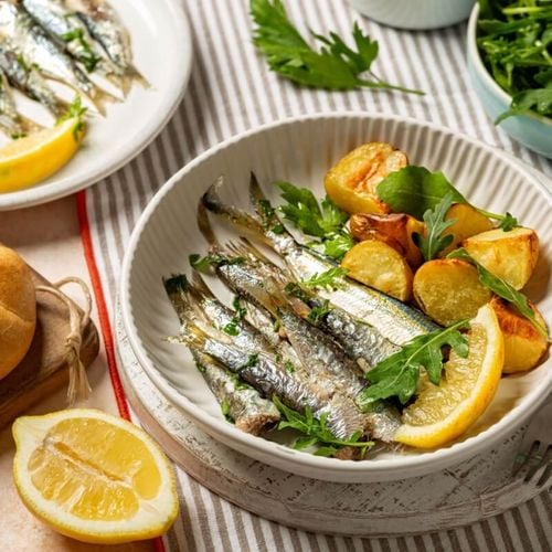 Imagem - 4 receitas práticas e saudáveis com sardinha para o almoço