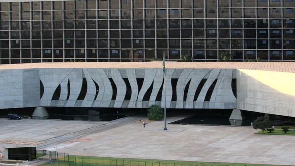 Corte entendeu que é ilegal manter prisão apenas pelo não pagamento; investigação apura prejuízo de até R$ 1 bilhão no comércio de café no Espírito Santo