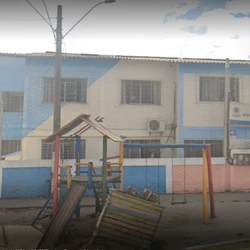 Afastada de suas funções em cargo comissionado após aparecer em um vídeo manuseando um acessório sexual, mulher seguirá atuando em outra unidade como professora, cargo em que é concursada