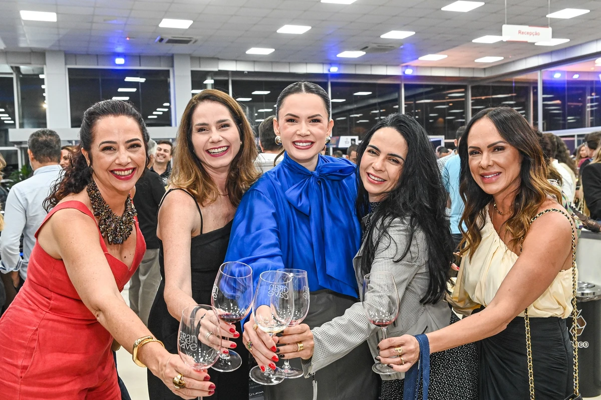 Claudia Ferreira, Patricia Pontes Ferreira, Francielly Ramos, Karia Valiati e Priscila Rozindo