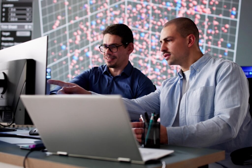 Boas práticas de governança digital são essenciais por parte das empresas para evitar crises reputacionais (Imagem: Andrey_Popov | Shutterstock)