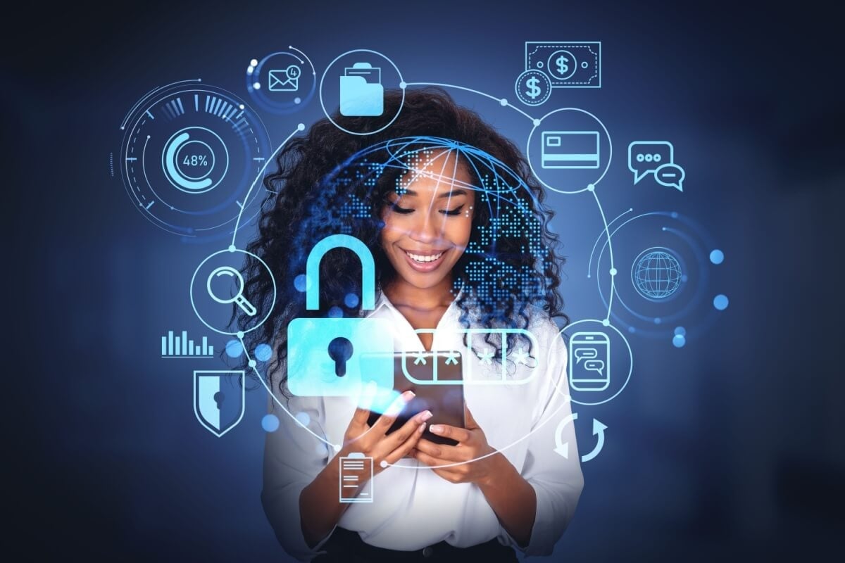 Conhecer os limites sobre uso de informações pessoais ajuda a agir corretamente em situações de abuso (Imagem: ImageFlow | Shutterstock)