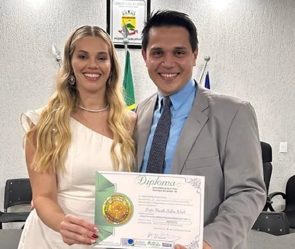 Leia Ringuier foi nomeada em duas secretarias pelo marido, o prefeito de Castelo, João Paulo Silva