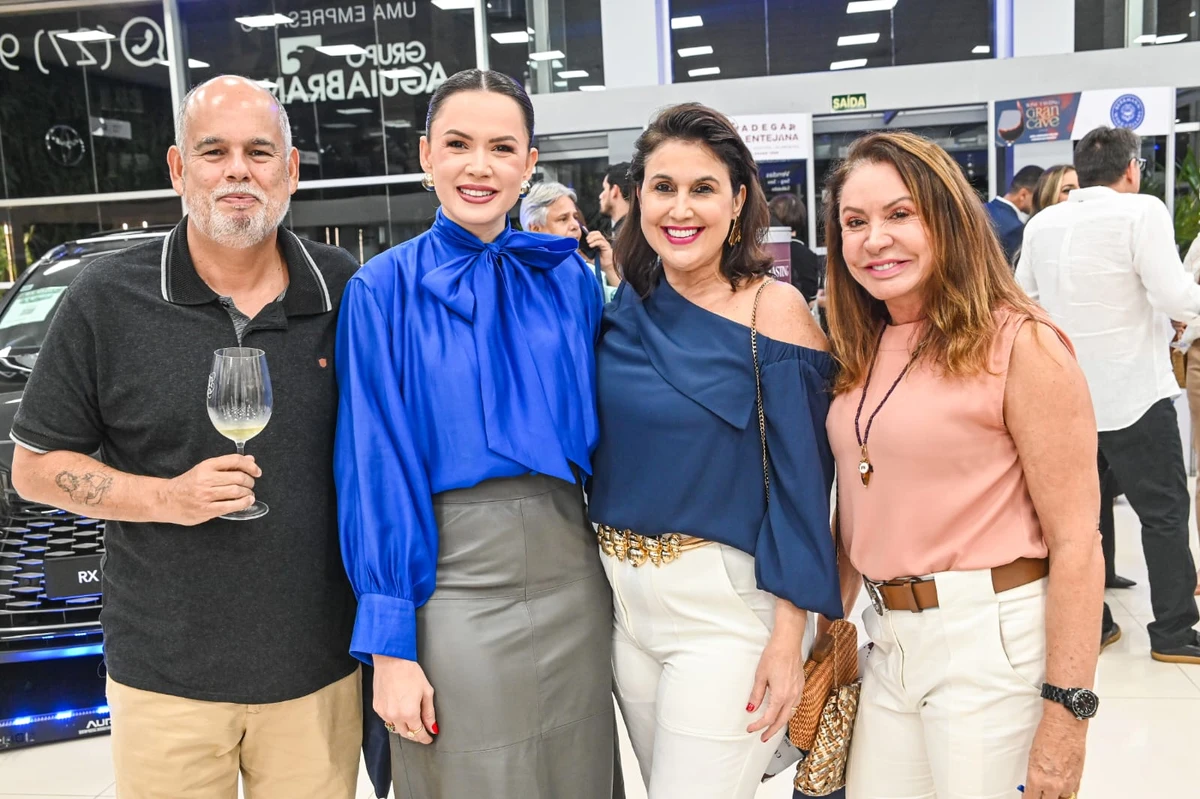 Leonel Ximenes, Francielly Ramos, Renata Rasseli e Rose Frizzera