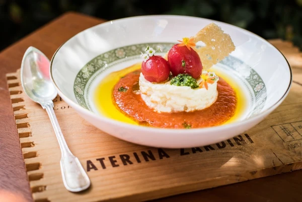 Entrada do Restaurante Cafe Haus, em Santa Teresa
