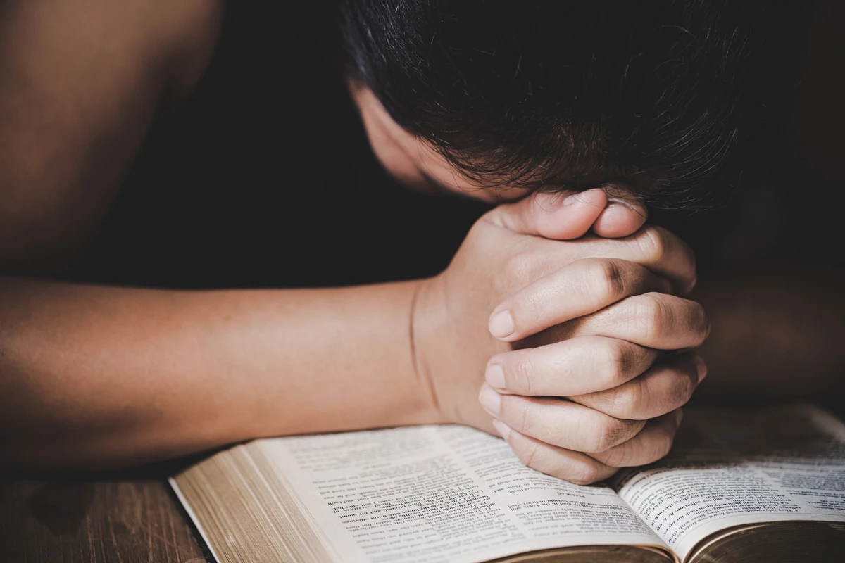 Fé; religião; Bíblia