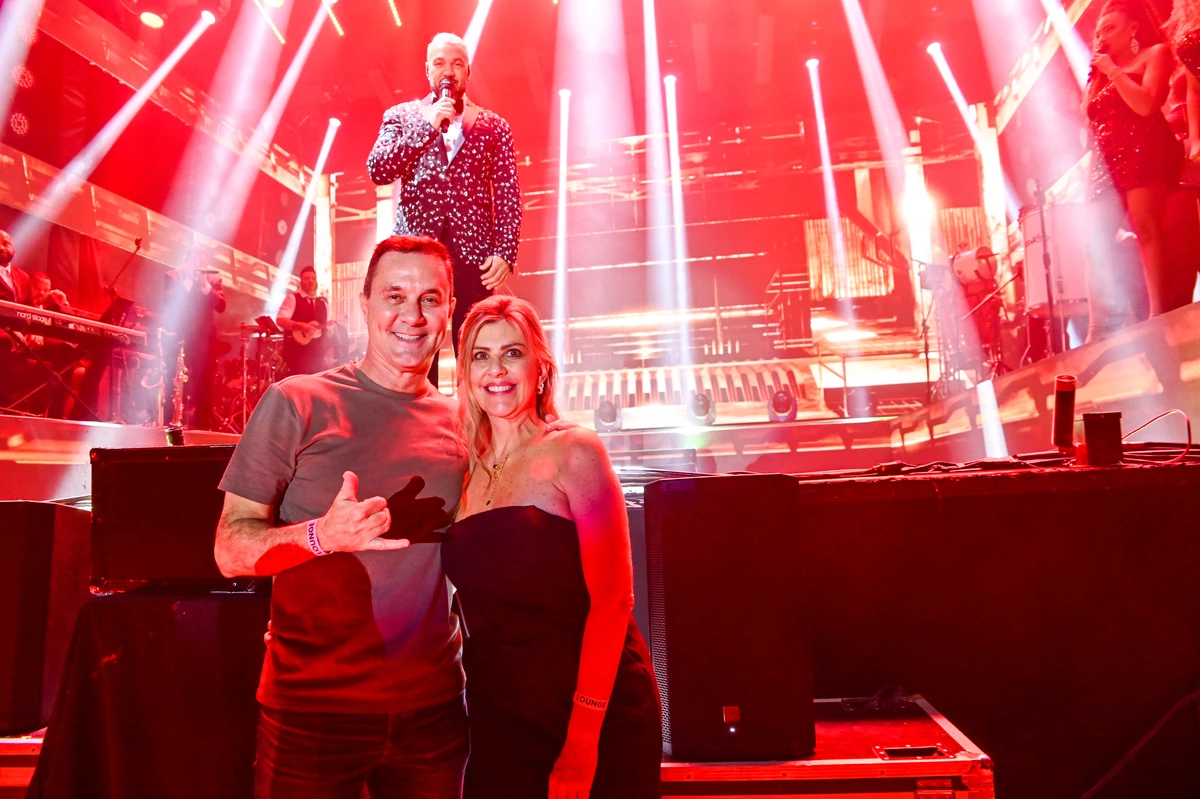 Antônio e Celina Lievori e o cantor Belo