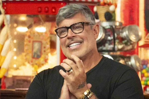 Alexandre Frota pediu ajuda para voltar à Globo em carta para Luciano Huck 