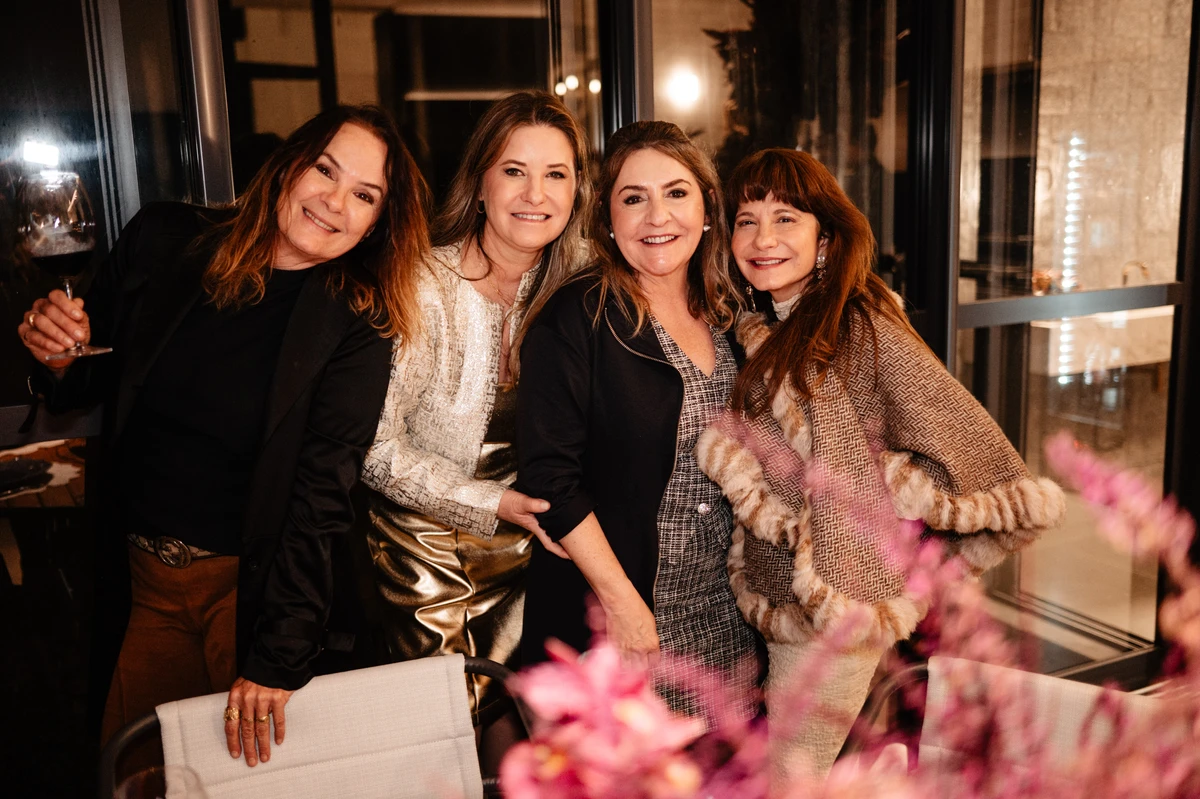 Claudete Lorenzoni, Rubia Galvão, Karina Mazzini e Kitia Perciano