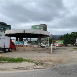 Imóvel era utilizado como abrigo por pessoas em situação de rua e como estacionamento para vendedores ambulantes