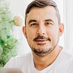 Wallace Lovato, de 42 anos, era um empresário conhecido na área de tecnologia e fundou, há 15 anos, a empresa Globalsys, sediada na mesma região onde aconteceu o crime