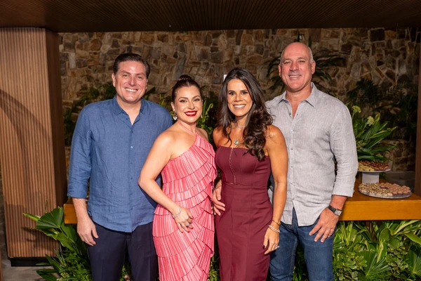 Breno Peixoto e Juliana Rambalducci, Roberta e Márcio Abaurre