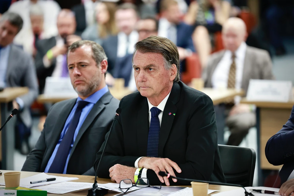 Ex-presidente Jair Bolsonaro durante interrogatório no STF