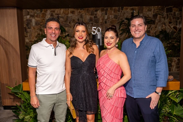 Léo e Patricia Castro, Juliana e Breno Peixoto e  Juliana Rambalducci