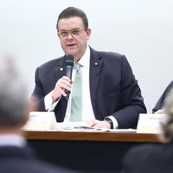Estimativa foi feita pelo ministro da Previdência Social, Wolney Queiroz, em audiência na Câmara dos Deputados nesta terça-feira (10)