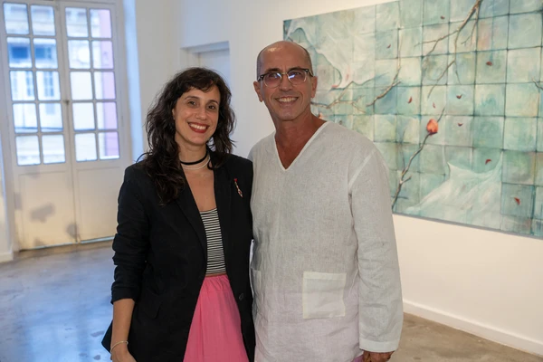 A artista visual Liliana Sanches e Léo Bahia 