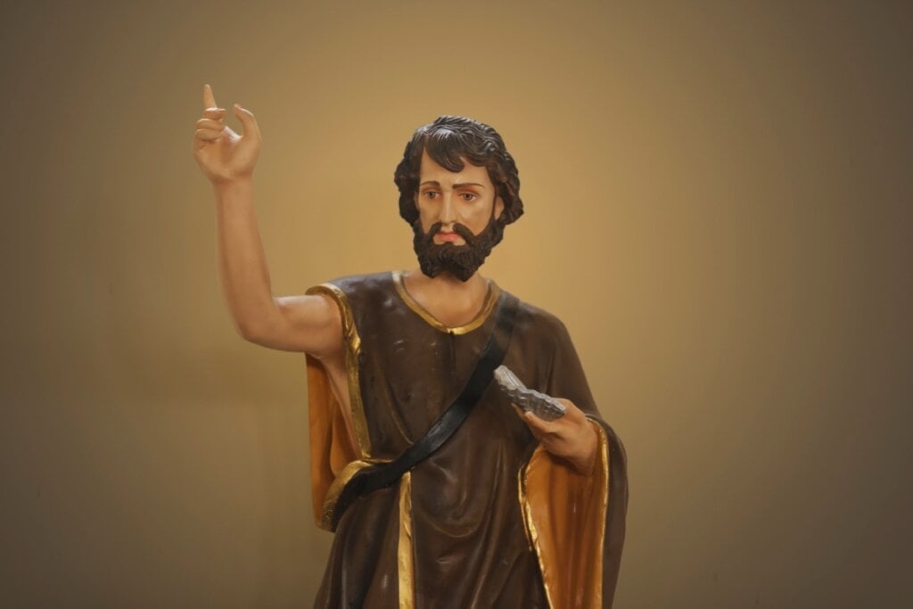 São João é lembrado por seus ensinamentos e virtudes (Imagem: Sidney de Almeida | Shutterstock) 