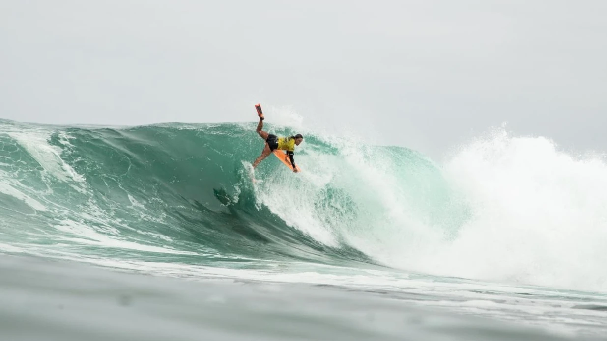 Ouça a entrevista com a atleta capixaba, pentacampeã Mundial de Bodyboarding Neymara Carvalho