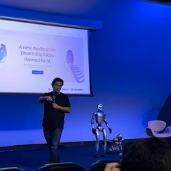 O especialista Renzo Colnago falou sobre aplicações práticas da IA nos negócios e destacou a importância de uma mudança cultural na estratégia de empresas