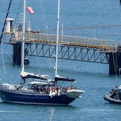 Iate que tentava romper bloqueio de Israel a Gaza para levar ajuda humanitária foi interceptado na segunda-feira (09/06); Itamaraty confirma retorno do brasileiro.